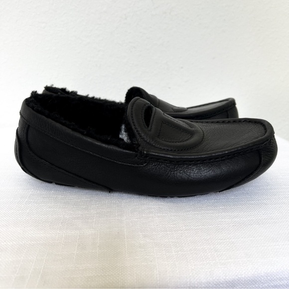 NWOB Telfar x UGG Men’s Loafers Slippers House Shoes in Black - Picture 5 of 9